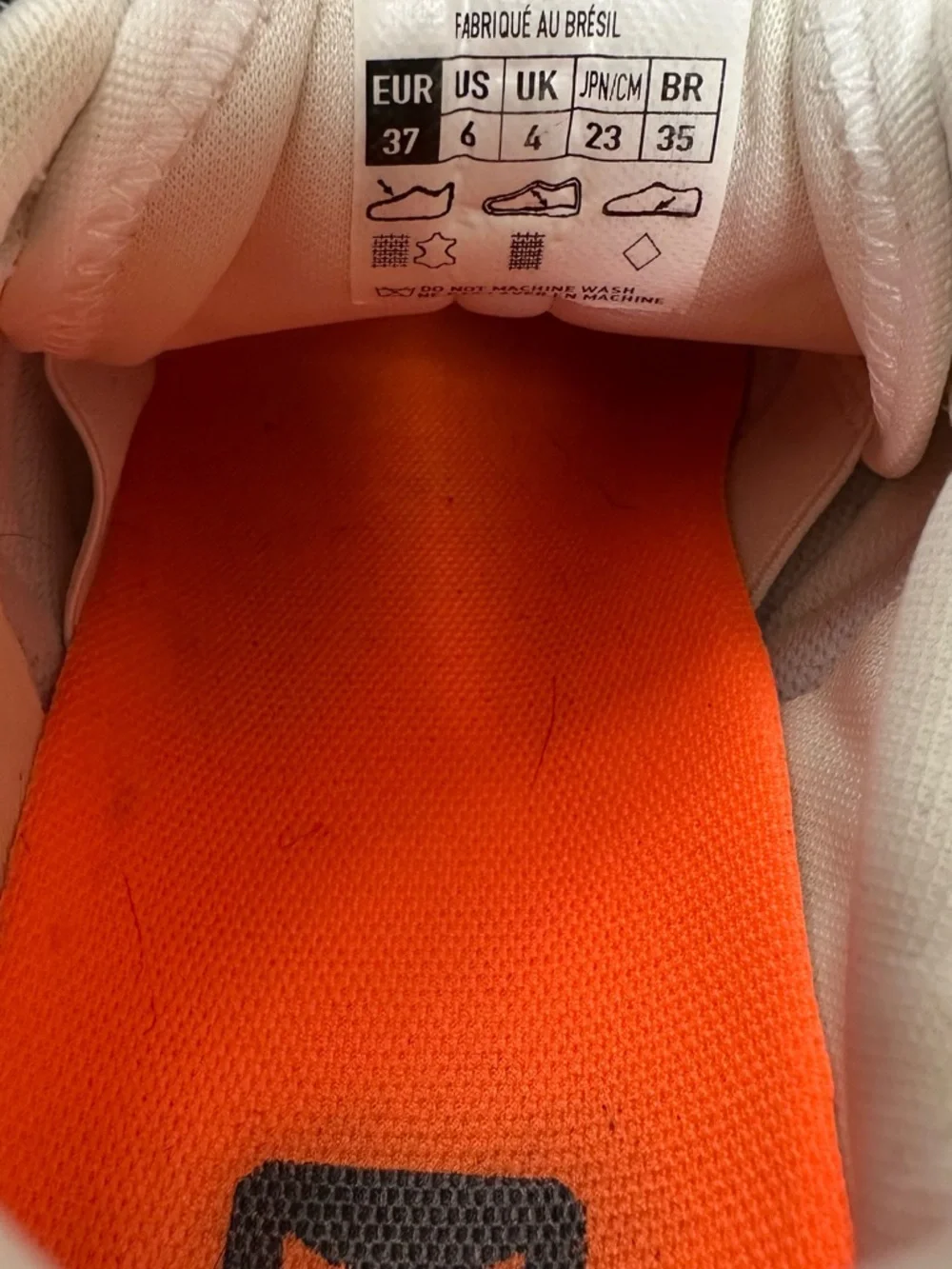 Veja Venturi Sneakers size 6 - Picture 7 of 10